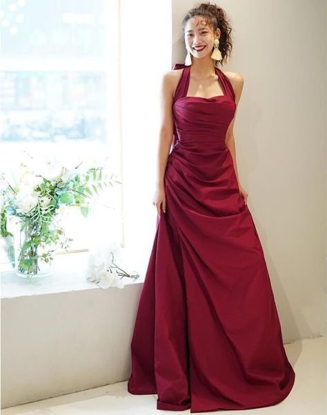 Prom Dresses Autumn Colours, Red Classy Prom Dresses, Homecoming Dresses Red Long, Prom Dresses For Big Chest, Kashish Core, Prom Dresses For 8th Grade, Farewell Party Dress Ideas, Old Hollywood Prom Dress, Christmas Ball Dresses