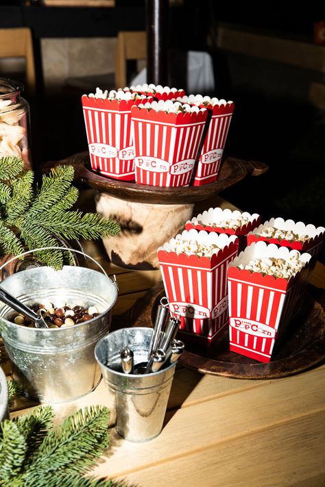 Christmas Party Movie Night, Christmas Outdoor Movie Night, Outdoor Christmas Movie Night, Christmas Movie Night Ideas For Kids, Christmas Movie Night Aesthetic, Camping Movie Night, Winter Movie Night, Camp Poosh, Christmas Event Ideas