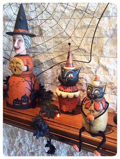 Vintage Halloween Crafts, Polymer Clay Halloween, Halloween Ball, Halloween Folk Art, Johanna Parker, Halloween Collectables, Halloween 2014, Vintage Halloween Decorations, Halloween Illustration