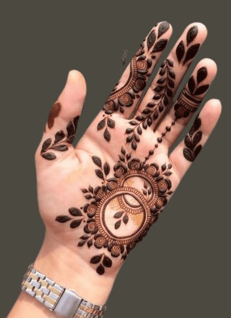 Mehandhi Designs For Front Hand, Flower Mendhi Design Front Hand, Minimal Palm Mehndi Design, Minimal Front Hand Mehndi Designs, Palm Mehndi Design Unique Modern, Front Hand Mehendi Minimal, Minimal Mehndi Designs Palm Simple, Flower Mehndi Designs Front Hand, Minimal Mehandi Design Palm