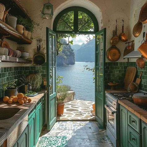 The Italian old style cuisine combines with the view, the atmosphere. Old Italian Homes Interiors, Old Italian Kitchen Aesthetic, Italian Dream House, Home Italian Style, Italian Colonial House, Italian Style House Interiors, Old Italian Interior Design, Italian Architecture Interior, Old Italy House