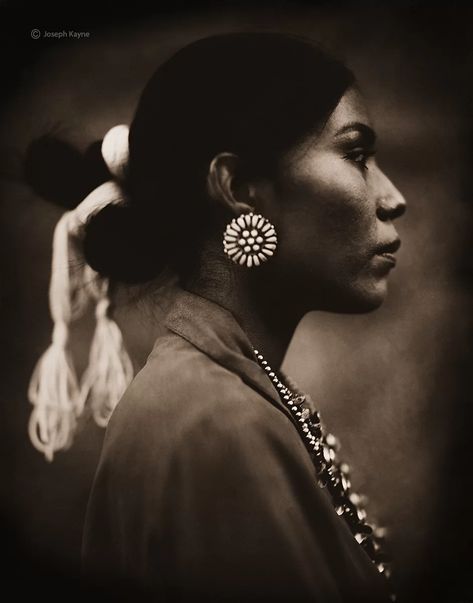 Profile of A Navajo Navajo Culture, Navajo Women, Native Artwork, American Girl Doll Samantha, Tintype Photos, Face Profile, Instagram Portrait, Native American Artwork, Native American Photos