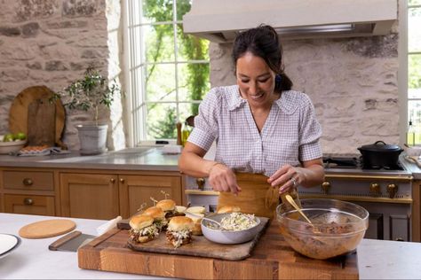 Magnolia Table Brisket Sliders, Joanna Gaines Buffalo Chicken Dip, Joanna Gaines Apple Baked Beans, Joanna Gaines Brisket Sliders, Joanna Gaines Biscuit Recipe, Magnolia Table Recipes Joanna Gaines, Gains Recipes, Magnolia Recipes, Johanna Gaines