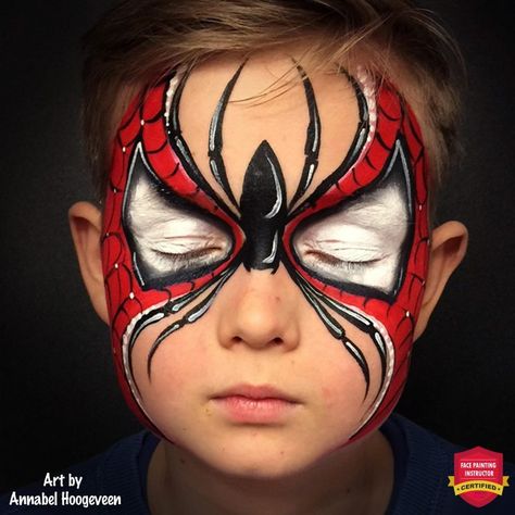 Easy Spiderman Face Paint, Spiderman Face Paint, Spider Man Face Paint, Makeup Fantasi, Superhero Face Painting, Face Painting For Boys, Halloweenský Makeup, Spiderman Mask, Spiderman Face