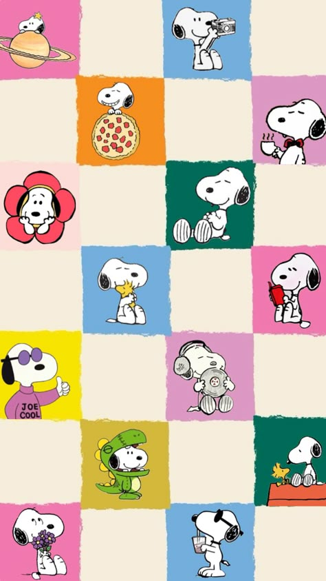 Snoopy #snoopy #wallpaper Peanuts Wallpaper, Snoopy Tattoo, Snoopy Wallpaper, Snoopy Pictures, Snoop Dog, Whatsapp Wallpaper, Snoopy Love, Picture Collage Wall, Charlie Brown And Snoopy