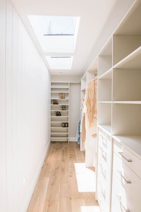 Let there be light! The skylight is an amazing feature in this walk-in robe by  Kyal & Kara Walk In Robe Designs, Closet Behind Bed, Walk In Wardrobe Design, Ideas Armario, Walking Closet, Dream Closet Design, Walk In Closet Design, Wardrobe Organisation, Walk In Robe