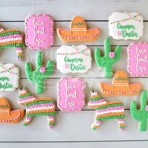 Couples Shower Themes, Wedding Cactus, Taco Bar Wedding, Cowgirl Bridal Shower, Fiesta Wedding Shower, Mexican Fiesta Bridal Shower, Bachelorette Party Cookies, Honeymoon Shower, Taco Bout Love