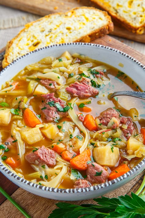 Corned Beef and Cabbage Soup Easy Corned Beef And Cabbage, Corned Beef And Cabbage Soup, Easy Corned Beef, Beef And Cabbage Soup, Cabbage Soup Crockpot, Corn Beef And Cabbage Soup, Instant Pot Corned Beef, Cabbage Soup Diet Plan, Corned Beef And Cabbage Recipe