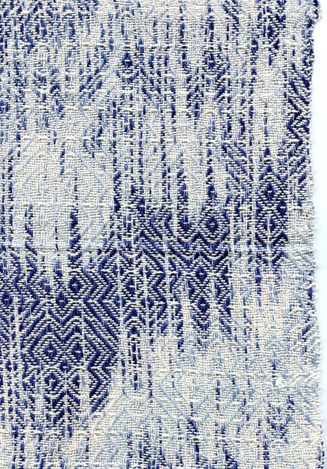 Painted Warp, Ikat Weaving, Indigo Ikat, Resist Dyeing, Weaving Designs, Textile Texture, Textile Fiber Art, Fibres Textiles, Hand Woven Textiles