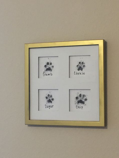 Paw Print Wall Art, Dog Wall Decor Ideas, Cat Paw Print Art, Pet Wall Decor, Paw Print Crafts, Dog Paw Print Art, Dog Room Decor, Paw Print Art, Puppy Ideas