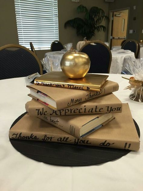 Teacher Appreciation Party Decorations, Teacher Graduation Centerpieces, Business Meeting Centerpiece Ideas, Teacher Graduation Centerpiece Ideas, Teacher Appreciation Table Decor, Teacher Birthday Party Ideas, Appreciation Banquet Ideas, Teacher Appreciation Table Decorations, Academic Banquet Decorations