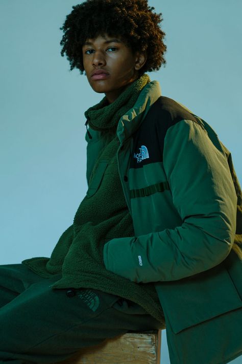 Kazuki Kuraishi The North Face Black HAVEN Editorial Series Collection Fall Winter 2018 SR GTX Jacket SS Light Down Jacket Charlie Pant Padded Cardigan Fleece Jacket pullover Delta Pant Olive Green Cosmic Blue 1950s Jacket Mens, Cargo Jacket Mens, Khaki Parka, Light Down Jacket, Coat With Fur Collar, Green Cargo Jacket, Revival Clothing, Hypebeast Fashion, Climbing Clothes