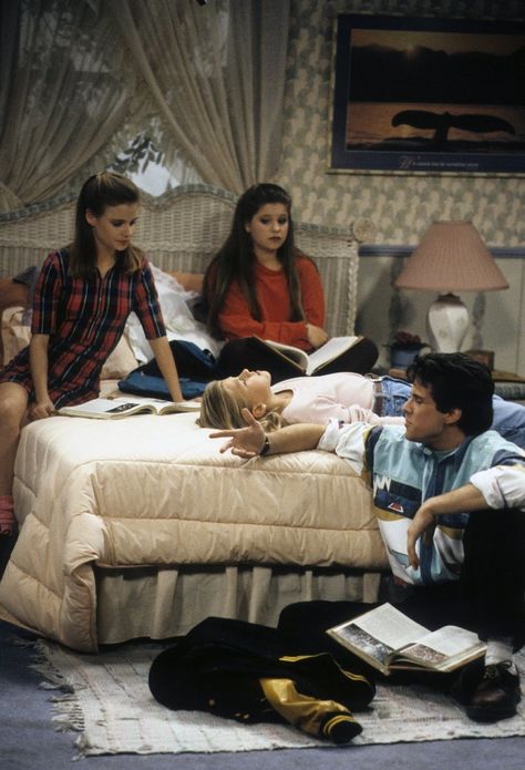 Take a walk down memory lane with us as we review the most iconic elements of the Full House set ahead, without which the show just wouldn't have been the same. Teenage Room, Full House, Full House Tv Show, Dj Tanner, Michelle Tanner, Uncle Jesse, Jodie Sweetin, Fuller House, Candace Cameron Bure