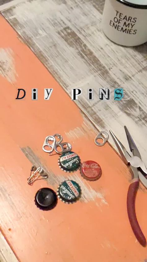 Diy Pin Tutorial, Diy Pins For Backpack Tutorial, How To Make Diy Pins For Backpack, How To Make Your Own Pins, Where To Put Pins, How To Make Pins Diy, Punk Clothing Diy, Punk Bag Diy, Diy Bag Pins