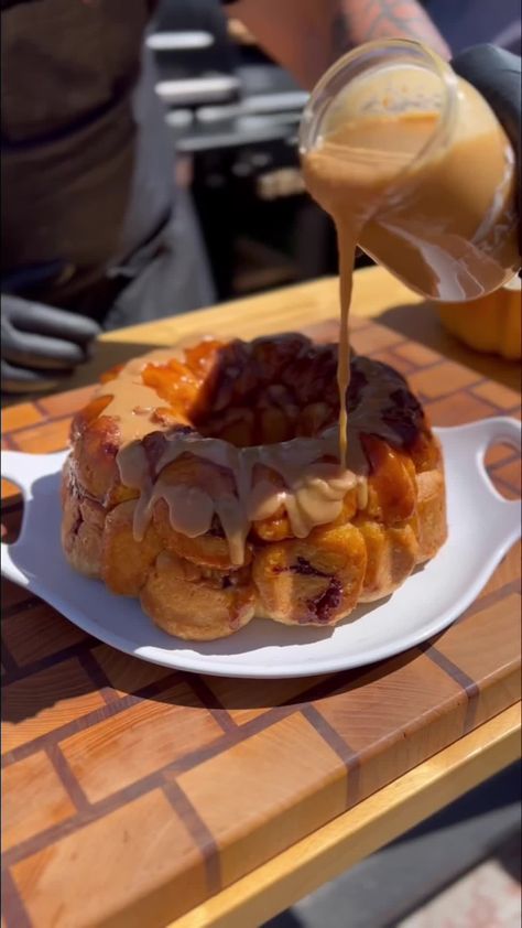 Kendrick BBQ - Peanut Butter Cup Monkey Bread Instagram-... Peanut Butter Cup Monkey Bread, Peanut Butter Dessert Recipes, Pb Cups, Traeger Grill, Peanut Butter Desserts, Peanut Butter Cup, Monkey Bread, Grill Master, Eat Dessert First