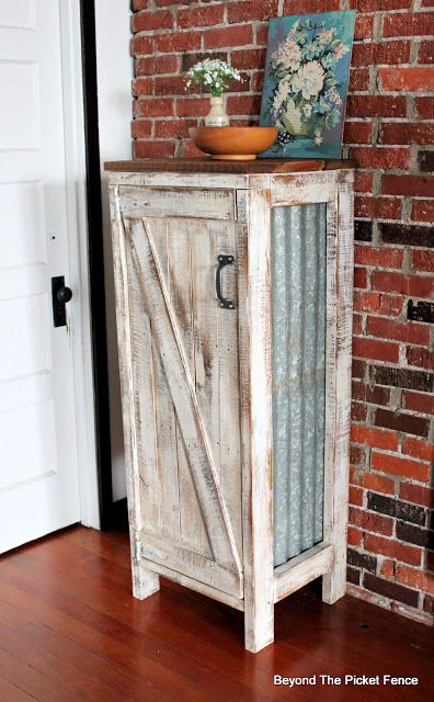 Armoire Repurpose, Jelly Cabinet, Jelly Cupboard, Rustic Furniture Diy, Wood Barn Door, Barn Style Doors, Rustic Cabinets, Barn Wood Projects, Diy Rustic Decor