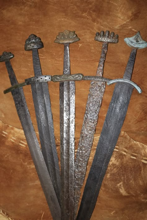 Viking collection Viking Blacksmith, Danish Vikings, Viking Swords, Real Vikings, Historical Viking, Medieval Swords, Viking Life, Viking Shield, Norse Runes