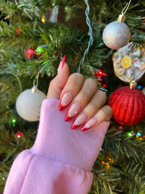 Red Chrome Christmas Nails French, Chrome French Tip Nails Christmas, Pearl Nails Christmas, Red Tip Nails With Pearls, Red French Pearl Nails, Holiday Nails With Gems, Red French Nails With Pearls, Red Chrome Tips Nails, Christmas Nails Pearls