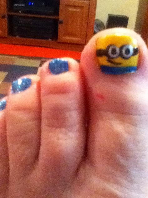 Weird Nail Designs Funny, Despicable Me Nails, Funny Nails Design Hilarious, Ugly Nails Weird, Funny Nails Ideas, Goofy Nails, Minions Nails, Ugly Toes, Silly Nails