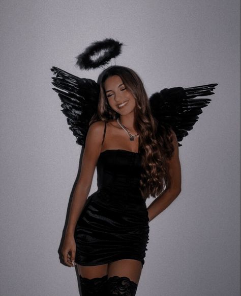 Dark Angel Costume Aesthetic, Dark Angel Aesthetic Costume, Black Angel Costume Aesthetic, Fallen Angel Aesthetic Costume, Black Angel Costume Halloween, Black Angel Outfit, Saints And Sinners Party, Angel Costume Aesthetic, Dark Angel Halloween Costume