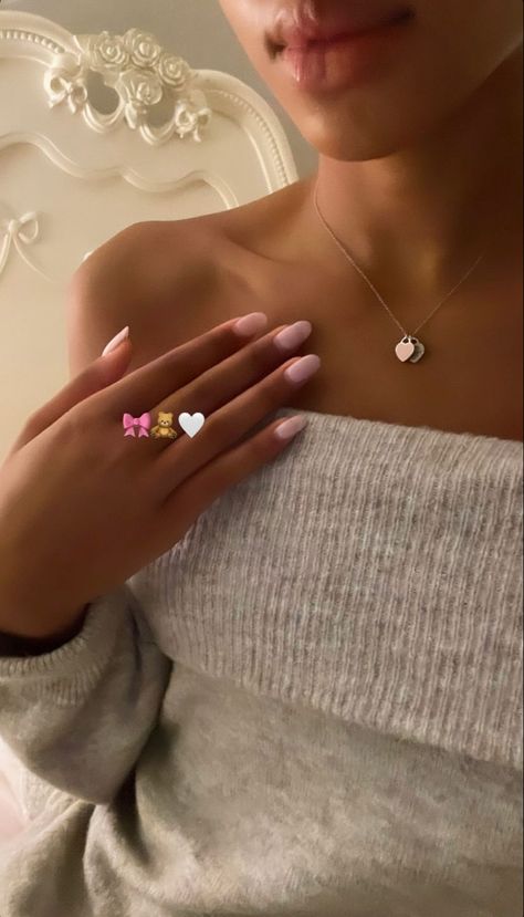 Fresh Feminine Aesthetic, Clean Soft Aesthetic, Girly Aesthetic Outfit Winter, Baby Pink Girl Aesthetic, Soft Girly Aesthetics, Winter Girly Outfits Aesthetic, Winter Coquette Nails, Girly Luxury Aesthetic, Girly Feminine Aesthetic