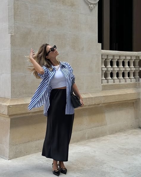 Styling a blue striped shirt for the office paired with a black silk skirt and massimo dutti slingbacks #springoutfit #outfitinspiration #stripedshirt #avenuethelabel #silkskirt #slingback #portuguesegirl #stylingideas Striped Blue Shirt Outfit, Black Silk Skirt, Blue Striped Shirt, Office Outfit, Inspo Outfit, Slingbacks, Silk Skirt, May 27, Office Outfits