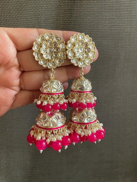 Wedding Bridesmaid Outfit, Pink Jhumka, Kundan Jhumkas, Festival Jewellery, Earrings Kundan, Hot Pink Earrings, Earrings Aesthetic, Indian Festival, Kundan Earrings