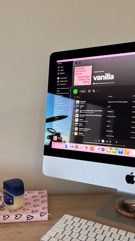 I Mac Aesthetic, Apple Mac Aesthetic, Mac Computer Aesthetic, I Mac Apple, Apple Ecosystem Aesthetic, Mac Book Aesthetic, Girly Music, Mac Aesthetic, Macbook Aesthetic