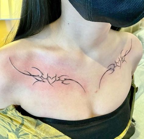 Simbols Tattoo, Tattoos For Lovers, Tattoo Style Drawings, Collar Bone Tattoo, Discreet Tattoos, Spine Tattoos, Subtle Tattoos, Aesthetic Tattoo, 문신 디자인