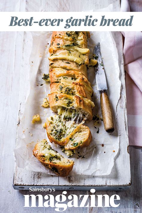 The Sainsbury’s magazine team love garlic bread so much, we made it our mission to crack the ultimate recipe. This is the version we can’t stop dreaming about... Healty Dinner, Garlic Bread Recipe, Savoury Baking, Chip Dip, Keto Food, Garlic Bread, Bread Recipe, Low Carb Keto, Savoury Food