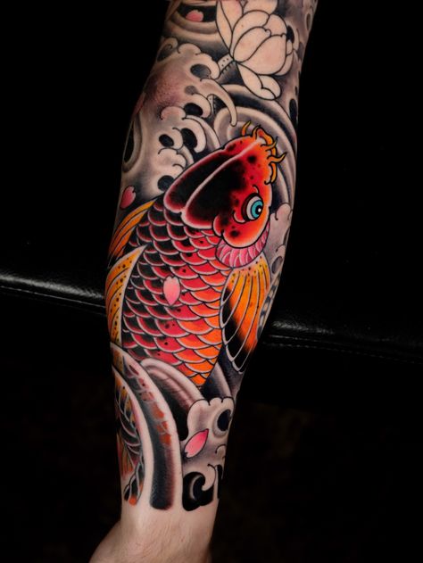 Tattoodo Pez Koi Tattoo, Tato Irezumi, Japanese Fish Tattoo, Coy Fish Tattoos, Koi Dragon Tattoo, Japanese Koi Fish Tattoo, Koi Tattoo Sleeve, Tato Ikan Koi, Tato Paha