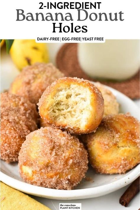 These air fryer banana bread donut holes are easy 2-ingredients donut holes perfect to fix your banana bread craving in less than 15 minutes. Two Ingredient Donut Holes, Banana Donut Holes, Sweet Donut Recipe, Vegan Royal Icing Recipe, Air Fryer Banana Bread, Air Fryer Banana, Conscious Plant Kitchen, Donut Hole Recipe, Vegan Lemon Curd