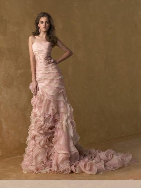 Spanish Wedding Dresses and Wedding Gowns ★ #bridalgown #weddingdress Spanish Wedding Dresses, Embroidery Waterfall, Mermaid Ballgown, Spanish Wedding Dress, Trendy Casual Outfits, Spanish Bride, Weddings In Spain, Casual Outfits Ideas, Hot Pink Wedding