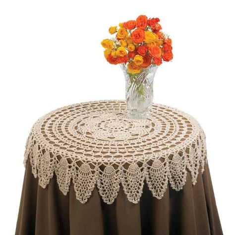 25 Free Crochet Tablecloth Patterns - Crochet Me Crochet Table Topper, Table Topper Patterns, Crochet Lace Doily, Crochet Tablecloth Pattern, Pineapple Crochet, Crochet Table, Crochet Lace Pattern, Crochet Table Runner, Lace Table