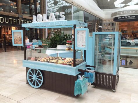 Lola's Cupcakes on Twitter: "As if our recent opening wasn't enough...we've now opened our cupcake cart doors in @westfieldlondon 💕… " Cupcake Cart, Gerobak Dorong, Juice Bar Design, Bike Food, Cake Stall, Mall Kiosk, Bakery Store, Food Kiosk, Food Carts