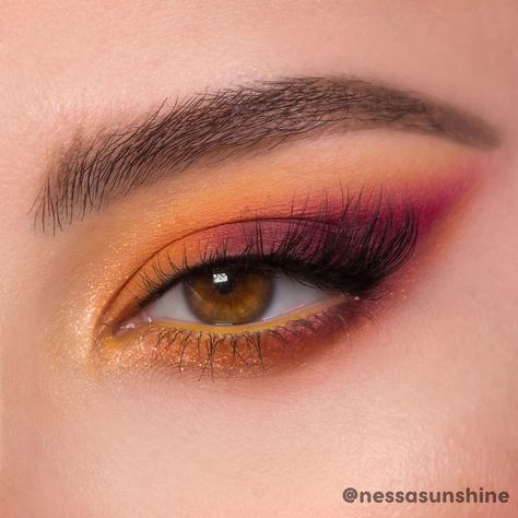 80s Orange Makeup, Simple Orange Eye Makeup, Scar Makeup, Warm Eyeshadow, Eyeshadow Designs, Colourpop Eyeshadow, Red Eyeshadow, Eye Makeup Pictures, Bold Eyes