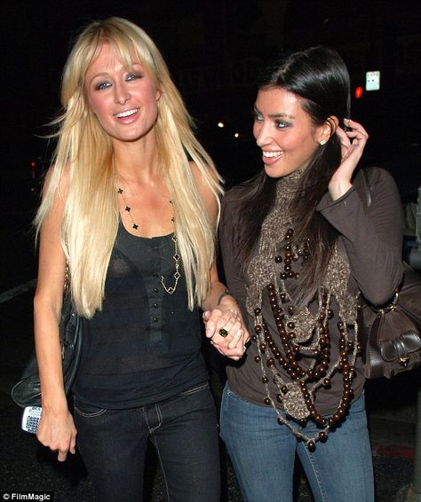 Kim Kardashian Paris, Celebrity Best Friends, Paris Hilton 2000s, Paris And Nicole, Kardashian Outfit, Kardashian Photos, Perez Hilton, Kim K, Eva Longoria