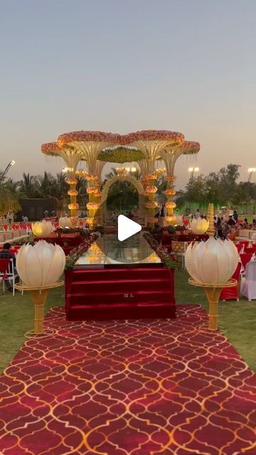 REDROSE FLOWERS BHAVNAGAR. Mo. 9104767676 , 9879295963 on Instagram: "GRAND WEDDING SETUP😍🤩
.
.
.
.
.
.
.
.
.
#wedding #decoration #flower #mandap #lighting #sangeet#haldi #fungtion #marriage #bride #groom #bridetobe #gatedecoration #brideentry 
.
#alltypesetup 
.
#flowerdecoration #lightdecoretion #hotel #music #love #ibhavnagarjob #bhavnagri #royalbhavena #decoretion #event #photography #reels #decorationreel" Grand Haldi Decoration, Marriage Mandap Decoration Indian, Flower Mandap, Sangeet Setup, Vidhi Mandap, Indian Wedding Stage, Indian Wedding Theme, Mandap Design, Indian Destination Wedding