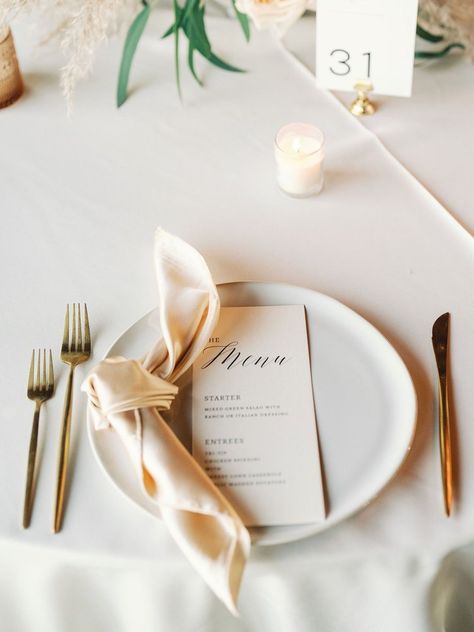 Place Setting | Blush Napkin | Gold Flatware | Place Setting Wedding Reception Buffet Style Place Setting Wedding, Napkin On Plate Setting, Napkin Table Setting Wedding, Wedding Napkin Placement, Wedding Plate Set Up, Wedding Napkin Ideas, Wedding Reception Place Settings, Wedding Plate Setting, Place Setting Wedding