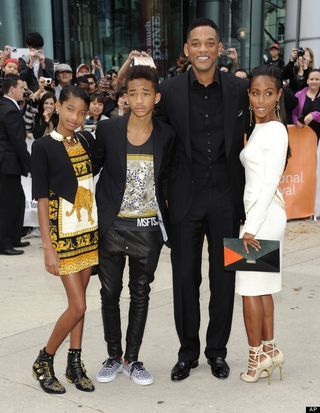 Will Smith on Parenting click link: http://professorlocs.typepad.com/professor-locs/2013/06/will-smith-on-parenting.html Will And Jada, Will And Jada Smith, Will Smith And Family, Jada Smith, Smith Family, Jaden Smith, Jada Pinkett Smith, The Smiths, Celebrity Kids