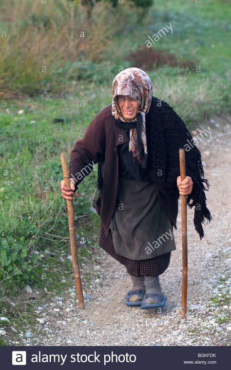 greek grandma yaya - Google Search Woman Farmer, Irish Clothing, Ireland History, Images Of Ireland, Irish Women, Irish Cottage, Figure Reference, Irish History, Figure Poses