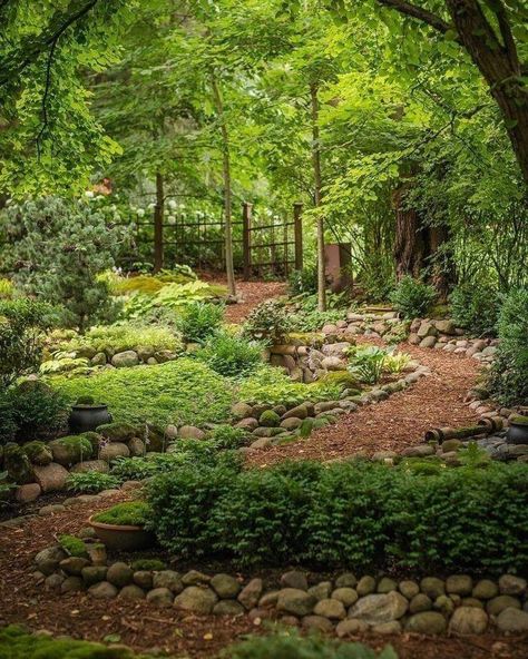 Labyrinth Garden, Forest Garden, Have Inspiration, Woodland Garden, Garden Pathway, Design Garden, Natural Garden, Garden Care, Garden Cottage