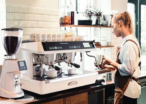 [08 Steps] How To Use A Commercial Espresso Machine [In-depth Review] Esspresso Machine, Barista Coffee Machine, Coffee Machine Nespresso, Commercial Coffee Machine, Nyc Coffee Shop, Juice Bar Design, Commercial Espresso Machine, Coffee Vending Machines, Mobile Coffee Shop