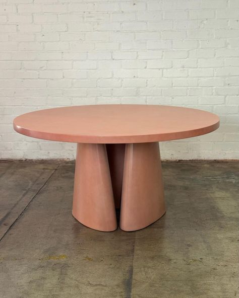 Contemporary Indoor Dining Table in Terracotta Lacquer Price: 1050 Dimensions: W60 H39.5 KC27.5 Lacquered Dining Table, Indoor Dining Table, Mid Century Vintage Furniture, Vintage Mid Century Furniture, Indoor Dining, Mid Century Vintage, Dinner Table, Vintage Furniture, Dining Table