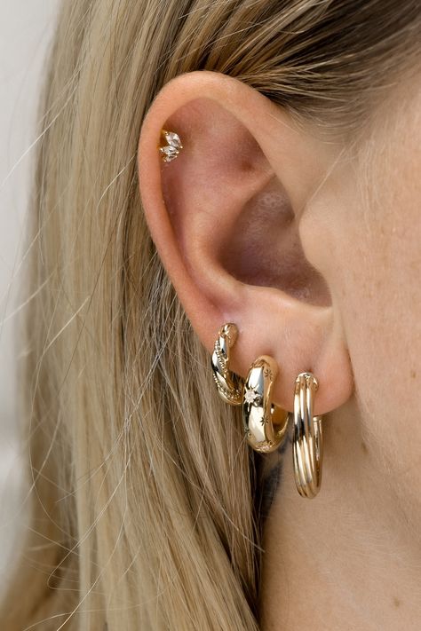 Gold Stacked Earrings Aesthetic, Big Gold Earrings, Earring Stacks, Gold Glam, Stacked Earrings, Chunky Earrings, Luxe Jewelry, Butterfly Earrings Stud, Jewelry Fashion Trends