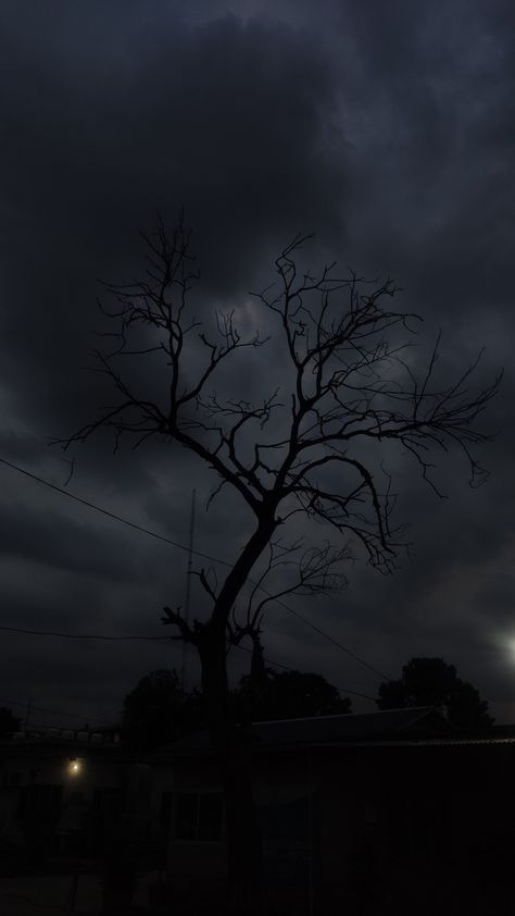 Cloudy sky, thunder, rawalpindi, aesthetic weather Cold Dark Wallpaper, Black Weather Aesthetic, Cold Astethic, Ghotic Aesthetic Wallpaper, Cold Weather Wallpaper, Dark Weather Wallpaper, Weather Wallpaper Aesthetic, Bad Weather Aesthetic, Dark Weather Aesthetic