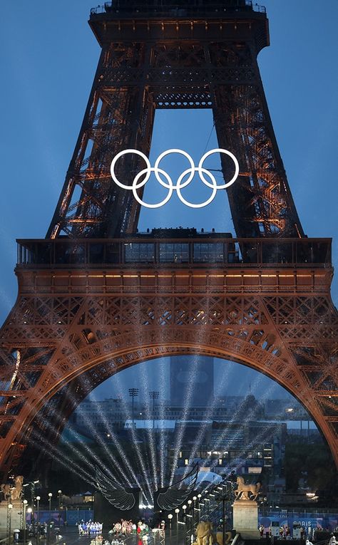 The City of Lights from 2024 Paris Olympics Opening Ceremony on E! Online Paris Opening Ceremony, Olympics 2024 Paris, Olympia Greece, 2024 Diary, August Aesthetic, Ancient Olympics, Paris Olympics 2024, New Zealand Flag, Olympics 2024