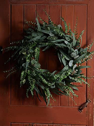 Wall Window Decor, Spring Greenery, Willow Wreath, Front Door Christmas Decorations, Artificial Greenery, Exterior Front Doors, Christmas Front Doors, Outdoor Wreaths, Wreath Home Decor