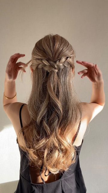 Braided Half Updo, Cute Prom Hairstyles, Half Updo Hairstyles, Dance Hairstyles, Updo Hairstyle, Prom Hairstyles For Long Hair, Half Updo, Penteado Cabelo Curto, Half Up Hair