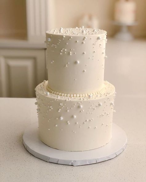 White Pearl | cocomint cake Wedding Cake Designs With Pearls, White Cake Engagement, Pearl Two Tier Cake, Small White Cake With Pearls, Pearl Detail Wedding Cake, Two Tier Pearl Wedding Cake, Wedding Cake With Dessert Table, Engagement Cake With Pearls, White Cake With Pearls Simple